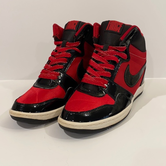 Nike Shoes - Nike Force Sky High BRED - Size 10